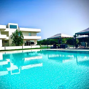 Giadel Hotel
